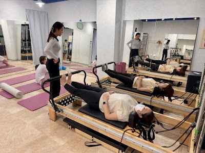 THE PORT personal pilates 町屋店
