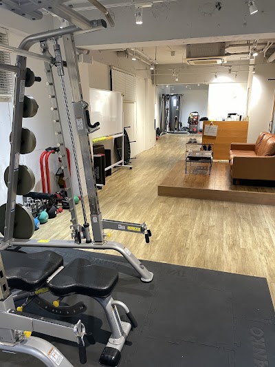 Studio Personal 四谷三丁目店