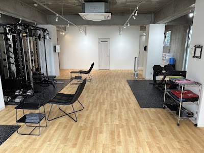 Personal Training Gym ALIVE 深沢店
