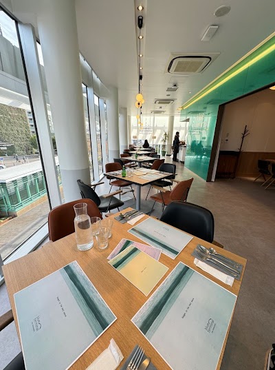 OUTLINE 自由が丘店