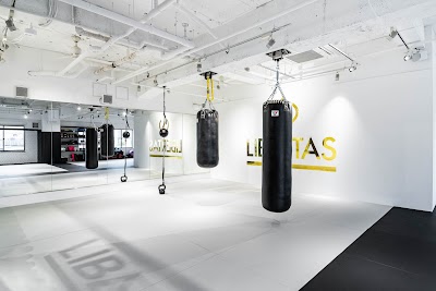 PERSONAL MITT 学芸大学駅前店