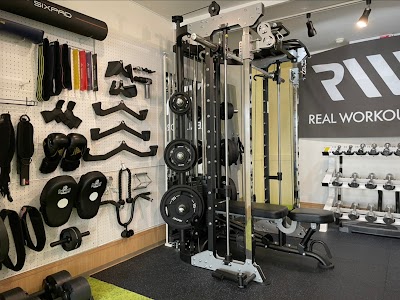 REAL WORKOUT 久我山店
