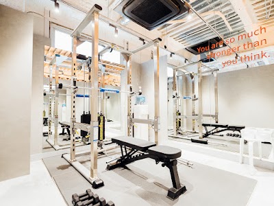 UNDEUX SUPERBODY(アンドゥスーパーボディ)吉祥寺店