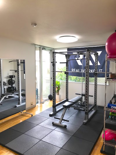 REAL WORKOUT 池尻大橋店