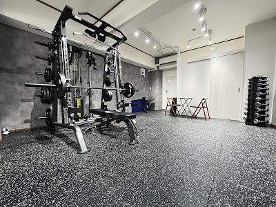 MIYAZAKI GYM 武蔵小杉駅前店