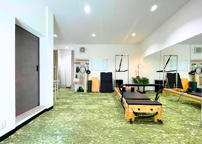 LUAANA PILATES 大森店