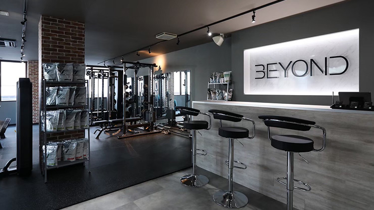 BEYOND 二俣川店