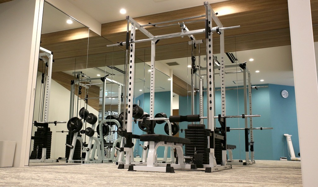 GYMS 本町店