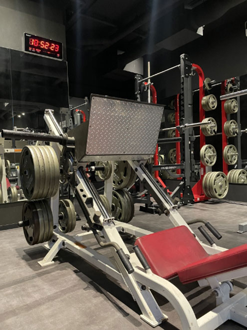 FITNESS GYM SWAG 本町店