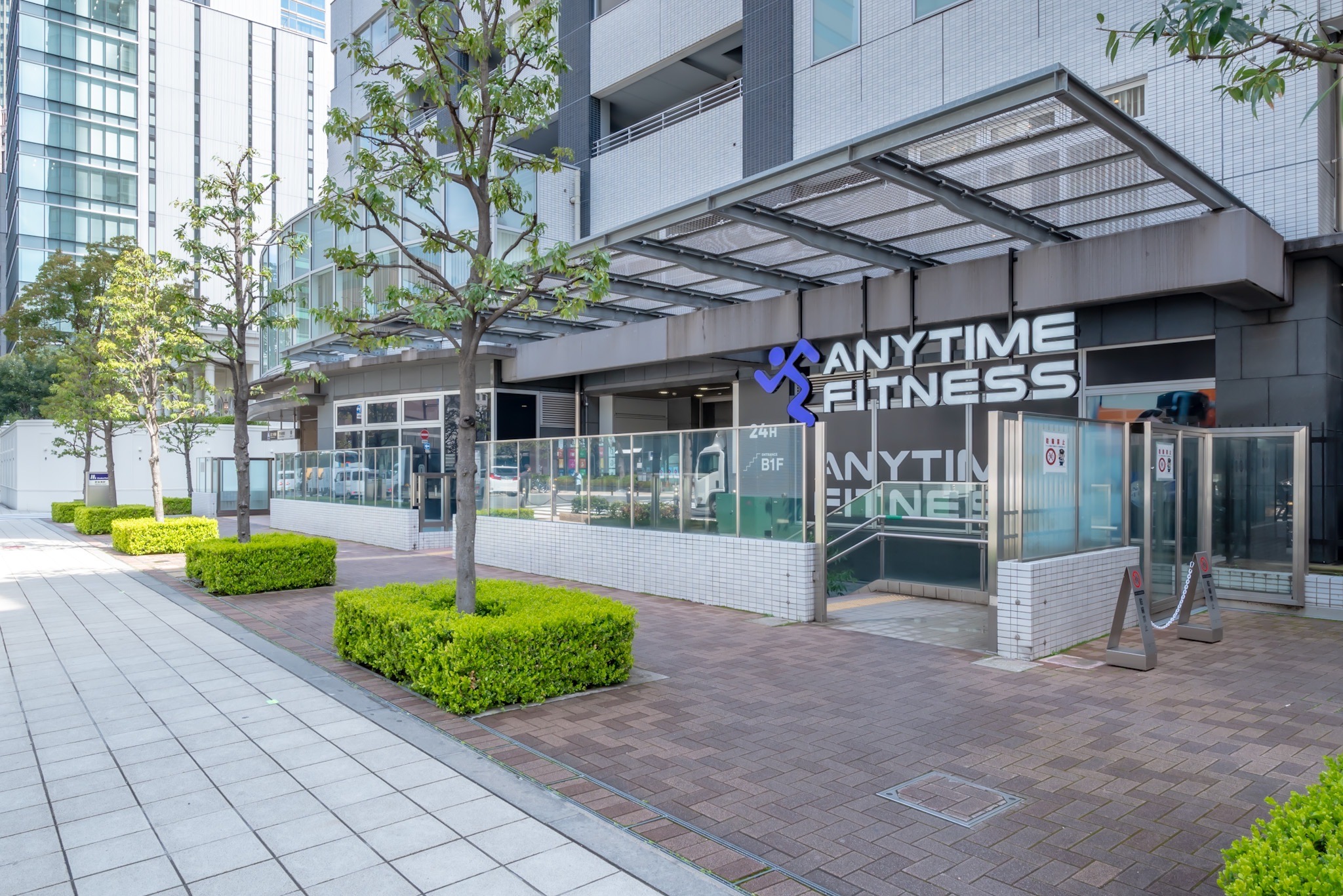 エニタイムフィットネス 肥後橋店