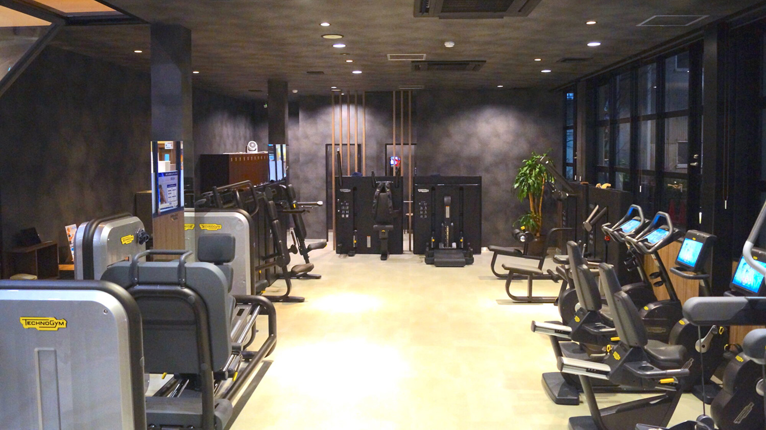 YU-Fit 高井田店
