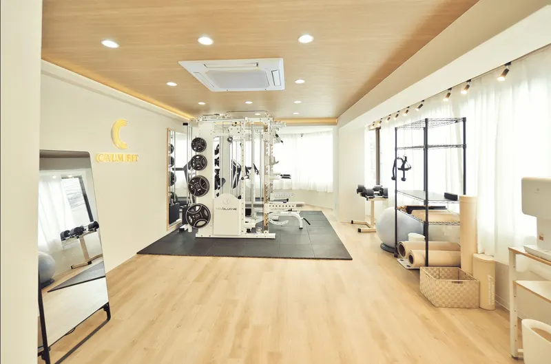 CALM FIT 江坂