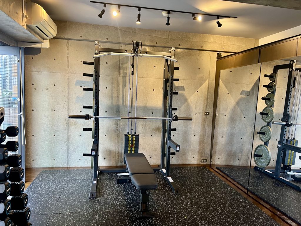 private gym SOURIRE 大阪福島店