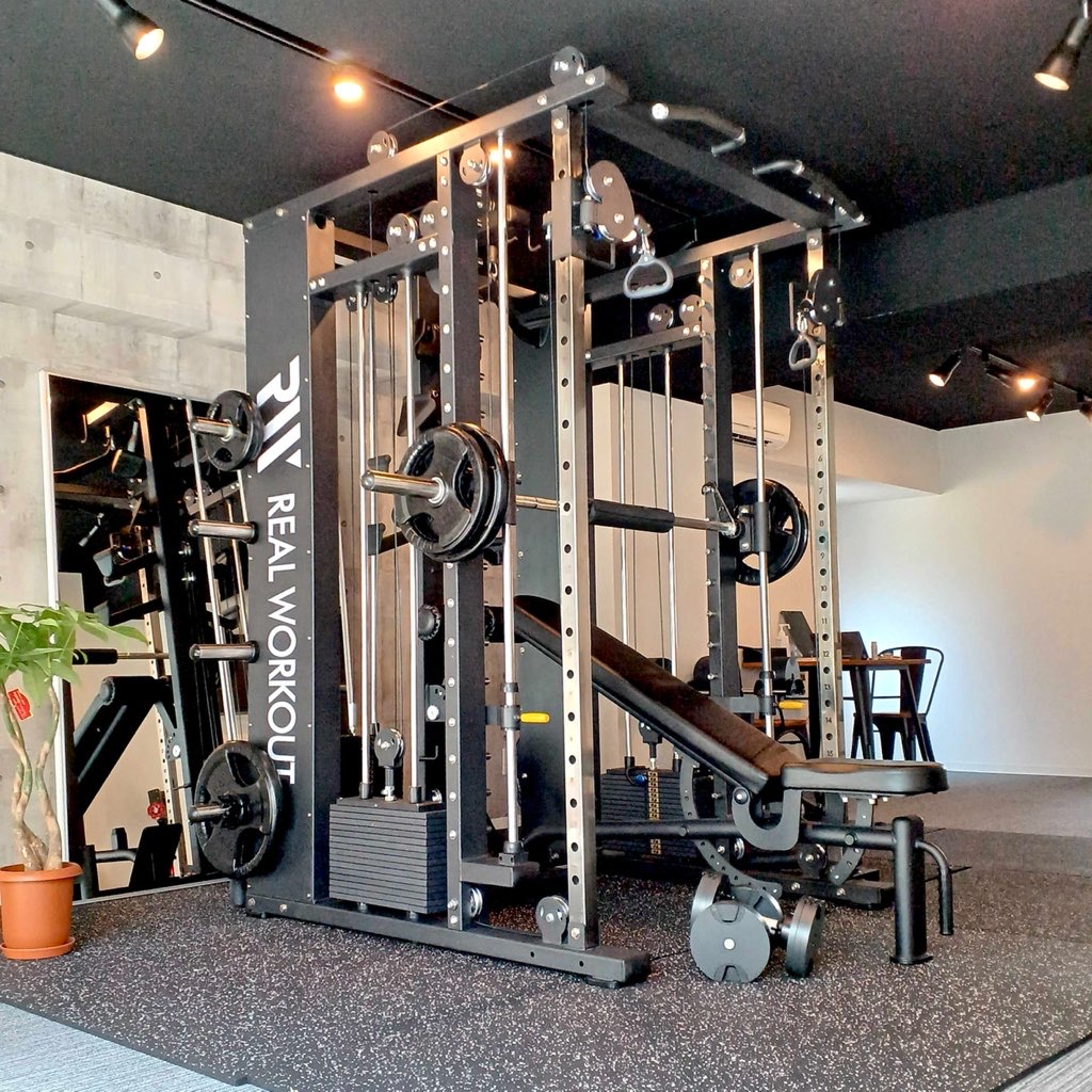 REAL WORKOUT 羽田店