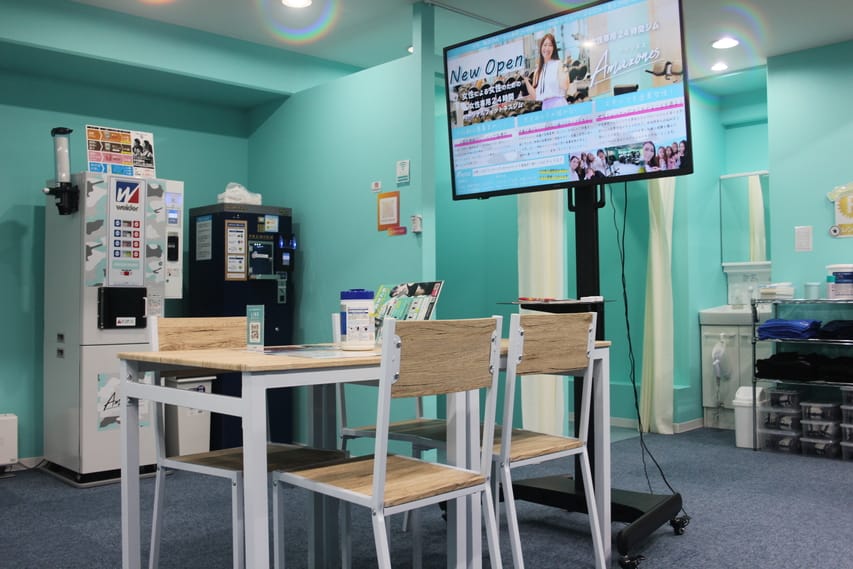 Amazones 大阪十三店