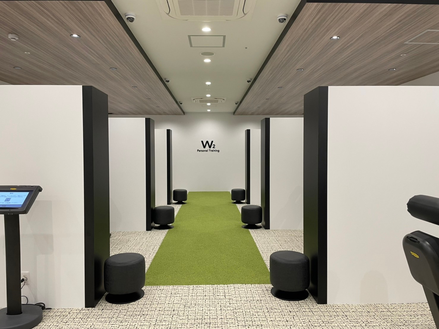 W2 なんば店